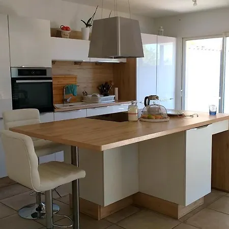 בית אירוח Dans Maison, Pres De La Mer, De L'espagne, Des Montagnes Pezilla-la-Riviere