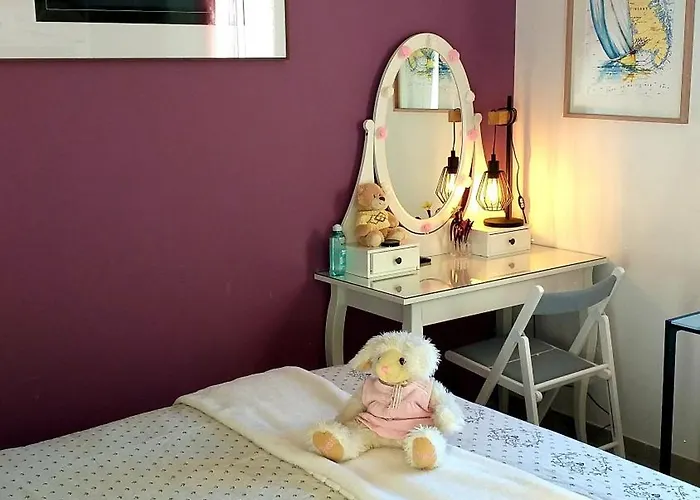 Проживание в семье Dans Maison, Pres De La Mer, De L'espagne, Des Montagnes *