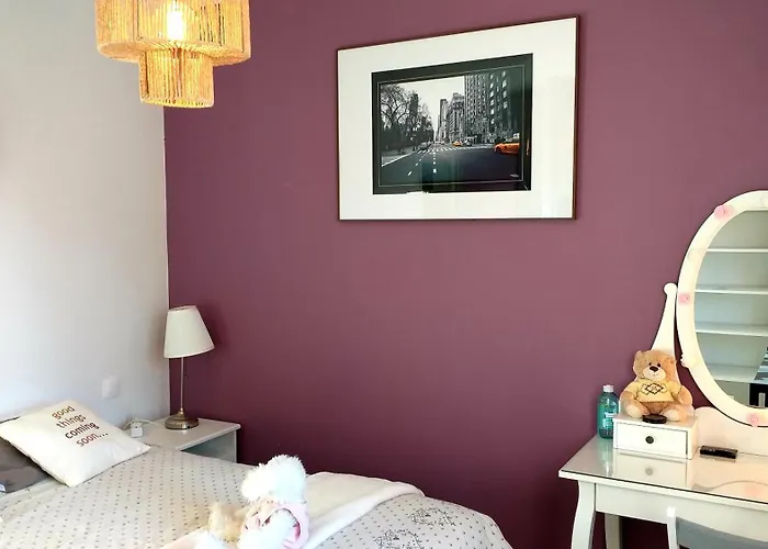 Проживание в семье Dans Maison, Pres De La Mer, De L'espagne, Des Montagnes